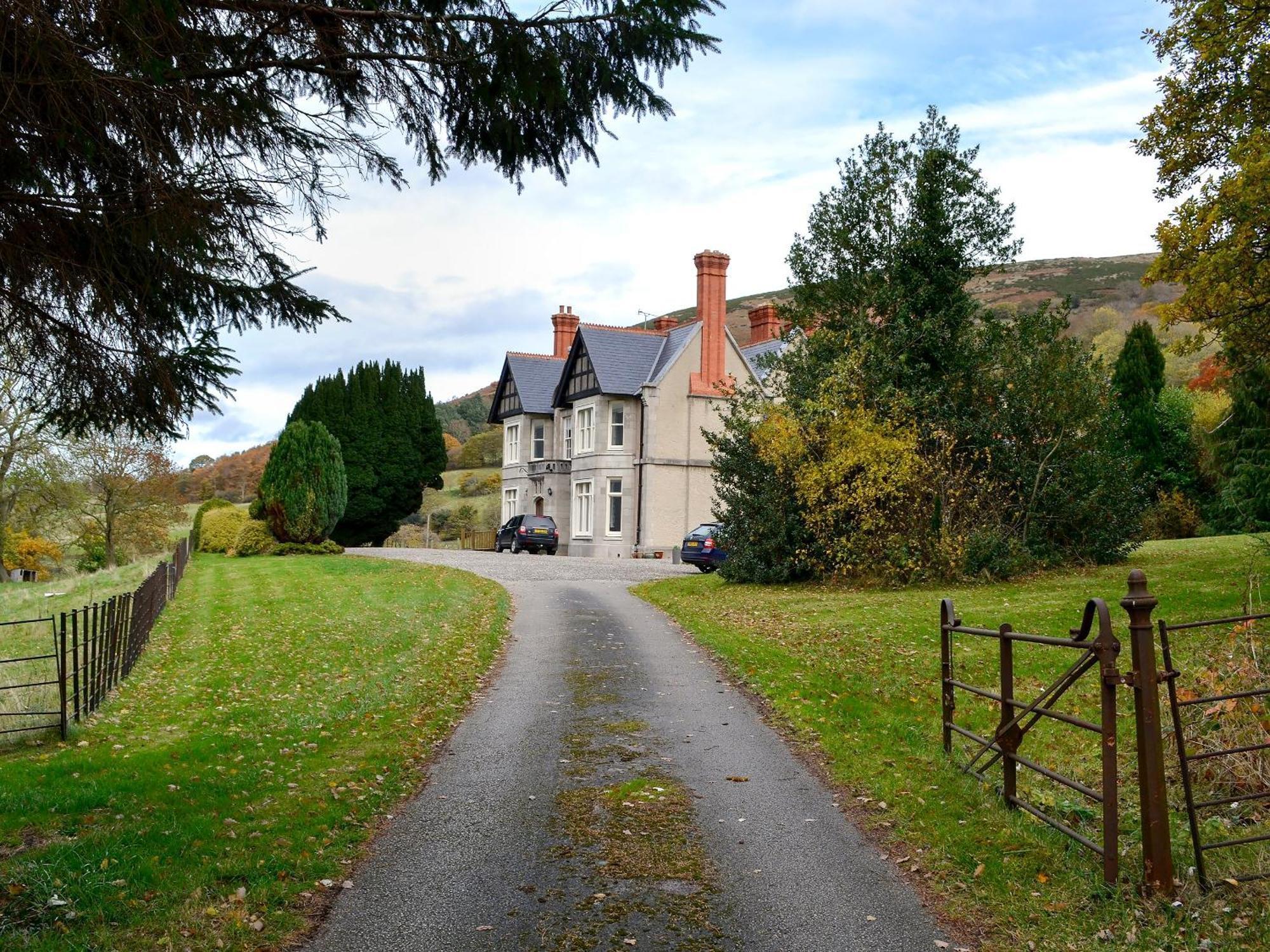 The East Wing At Grove Hall Bodfari 외부 사진